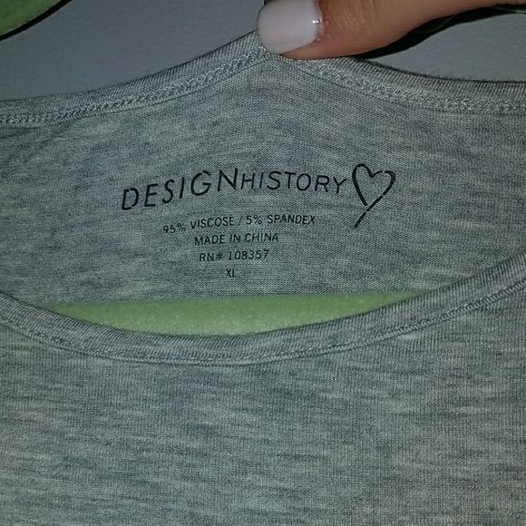 Grey long sleeves (youth xl) - Picture 5 of 6